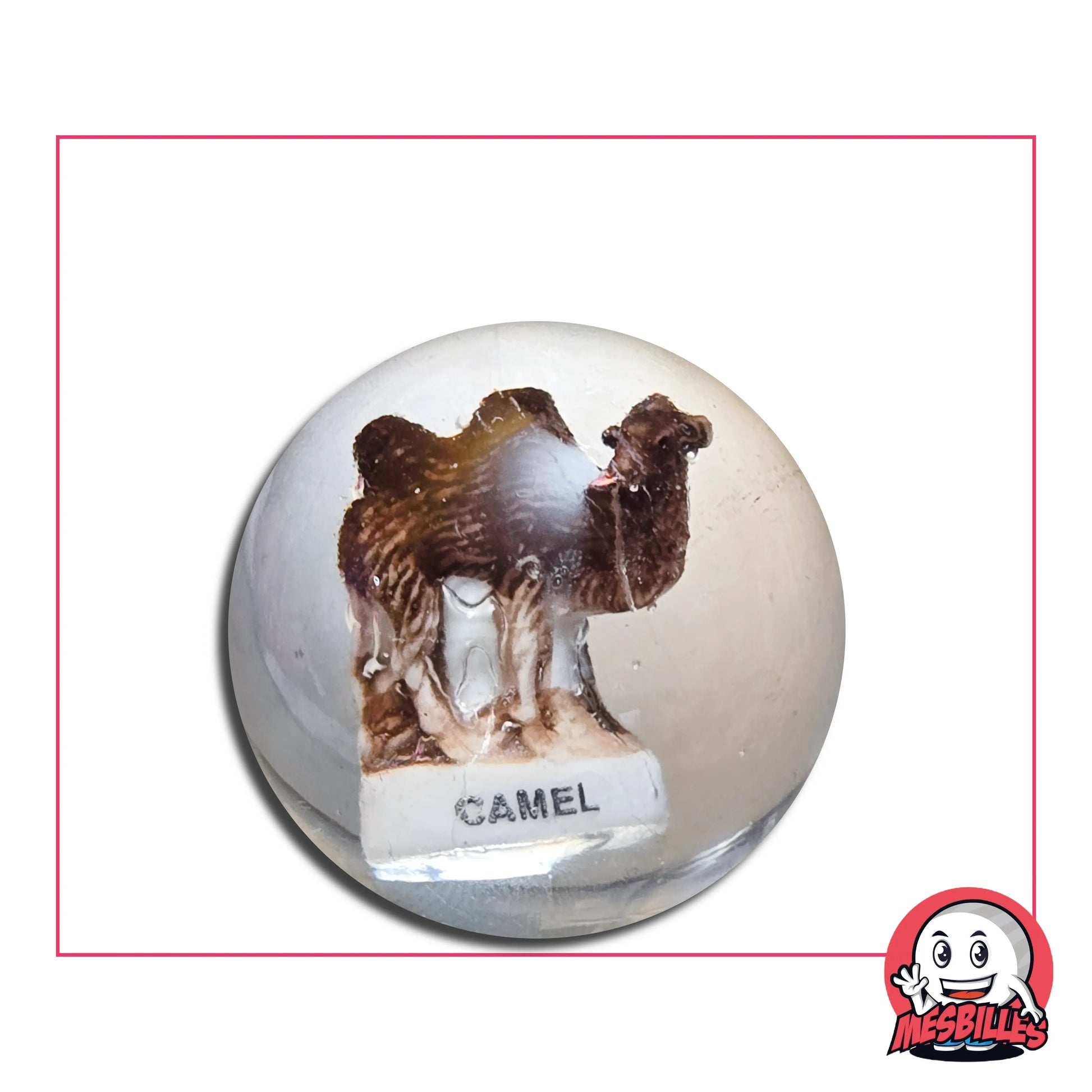 Bille Incrustation Chameau 35 mm avec figurine miniature de chameau incrustée dans le verre.