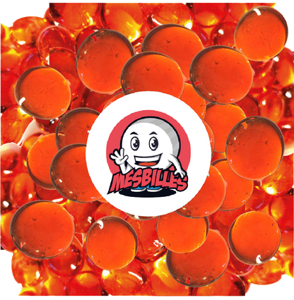 Blles plates colorées, des éléments uniques pour votre collection! Notre bille plate en verre loupe de couleur orange translucide, mesurant 30 mm, est plus qu'une simple bille, c'est un véritable éclat de couleur qui ensoleillera votre espace. Ajoutez une touche d'éclat et d'originalité