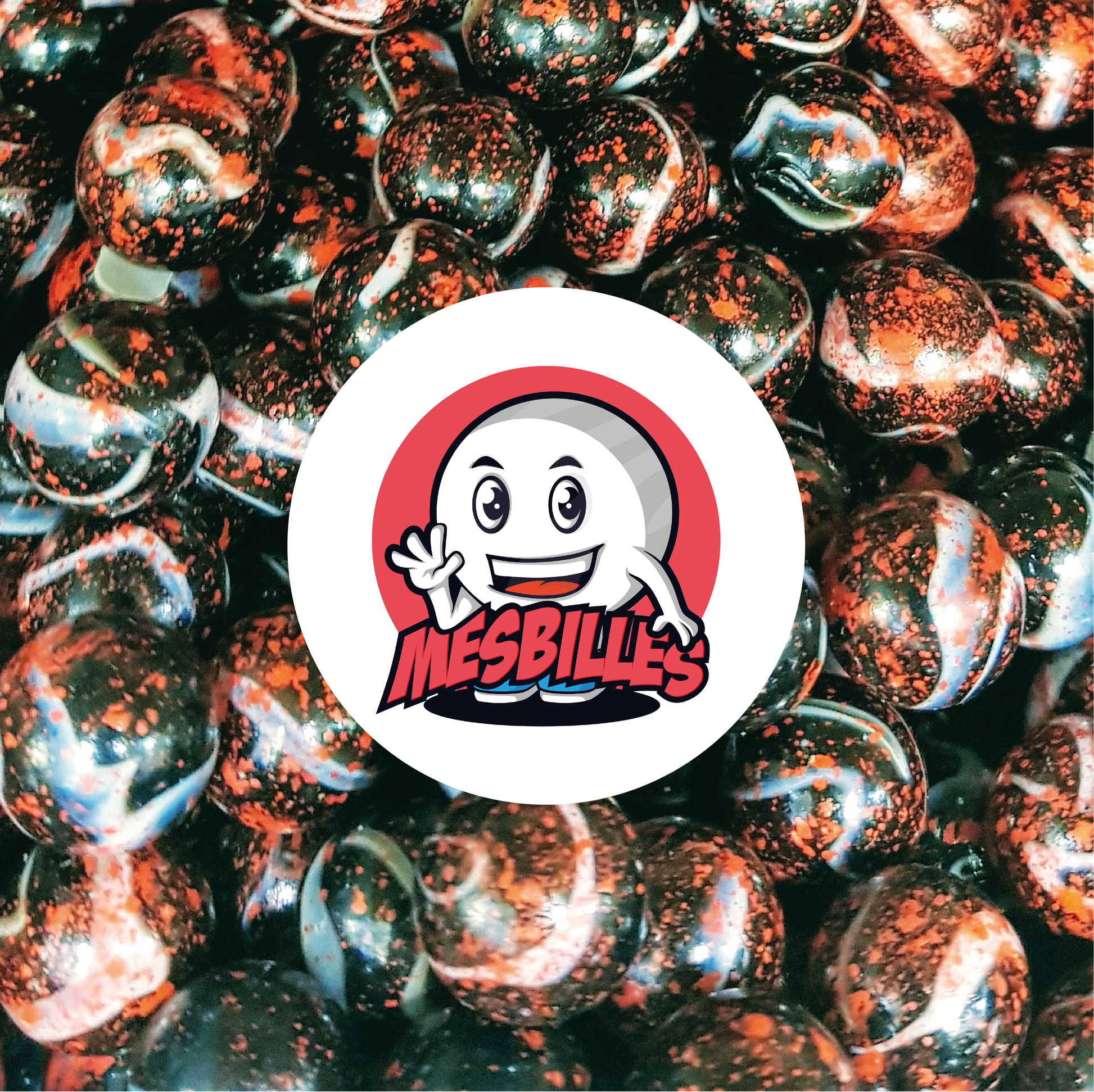 Image de la Mascotte MesBilles entourée de Billes Dracula 16 mm en verre opaque blanc rouge taché de noir