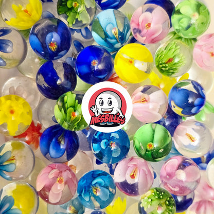 Collection de billes en verre décorées de fleurs colorées dont la bille Art Pissenlit Bleu-Clair 16 mm – MesBilles
