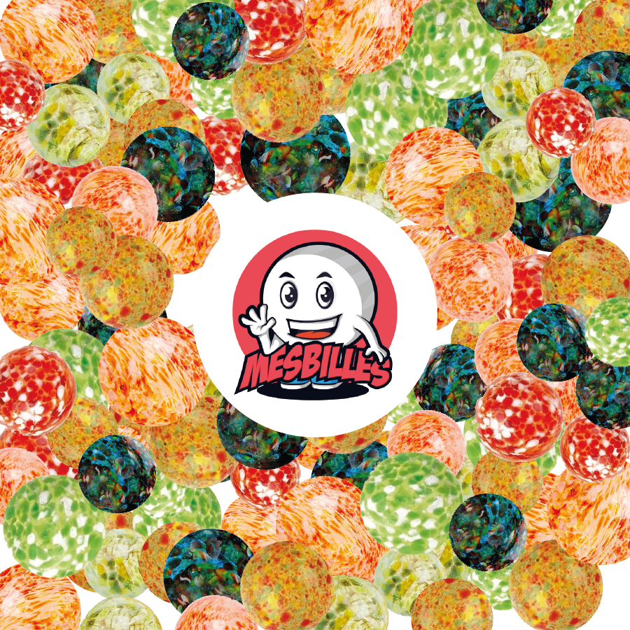 Billes Flyer Rouge 16 mm, et billes multicolors qui entourent la mascotte MesBilles des billes en verre translucide avec des taches Multi-couleurs