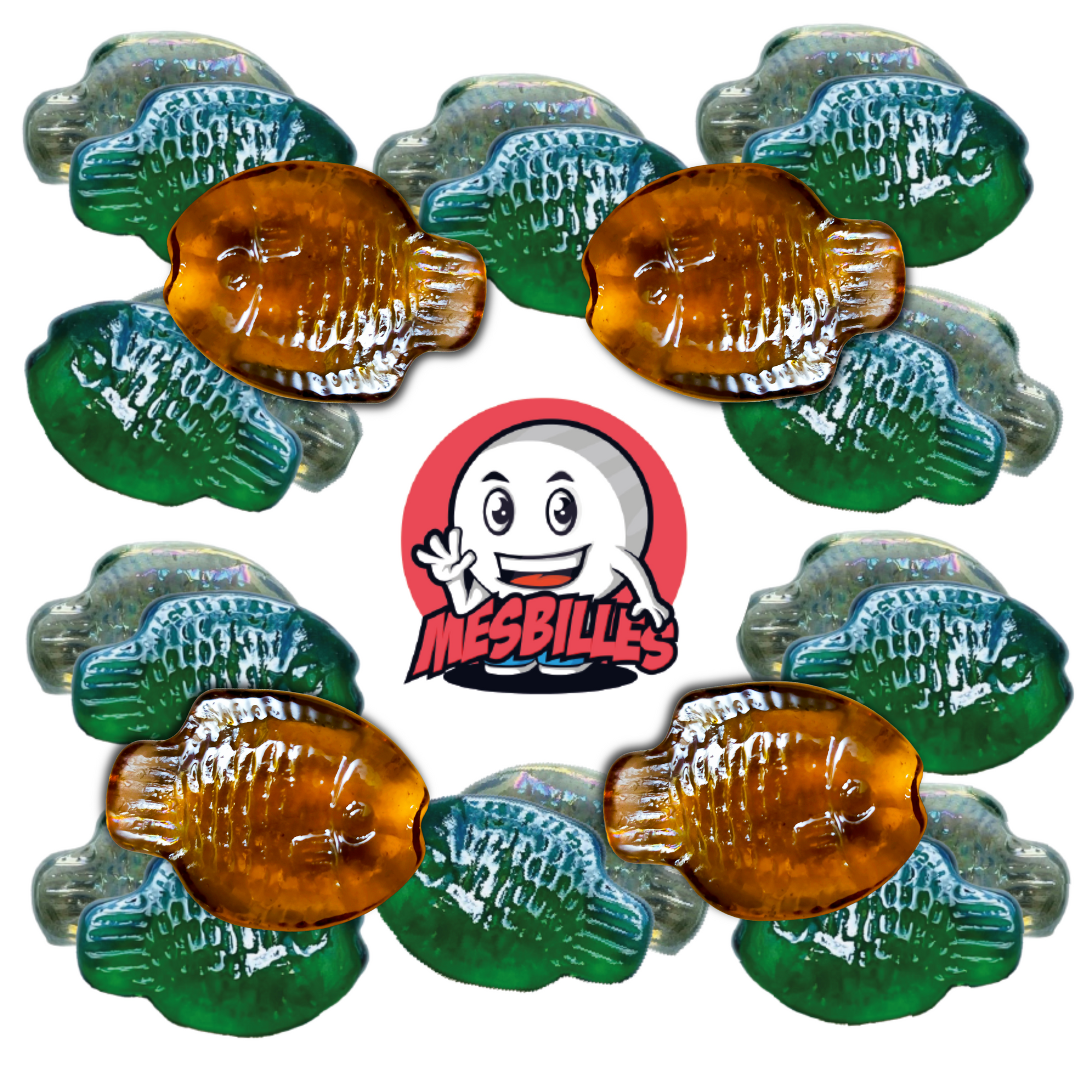 Vue rapprochée de billes Poisson Koï en verre soufflé, mélangées ambre et vert irisé, autour du logo MesBilles.
