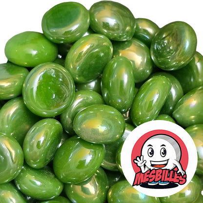 Une bille qui brille autant qu’un trèfle à quatre feuilles sous le soleil, parfaite pour des créations végétales, féériques… ou simplement vertes de jalousie